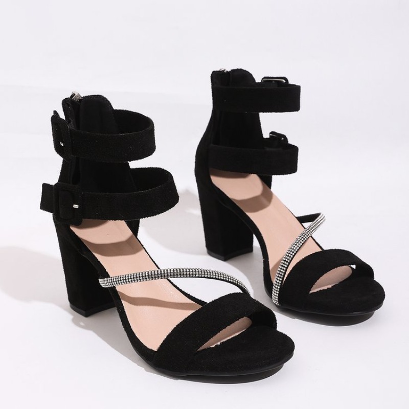 Peep Toe Heels - Женские босоножки 2026: летние, с открытым