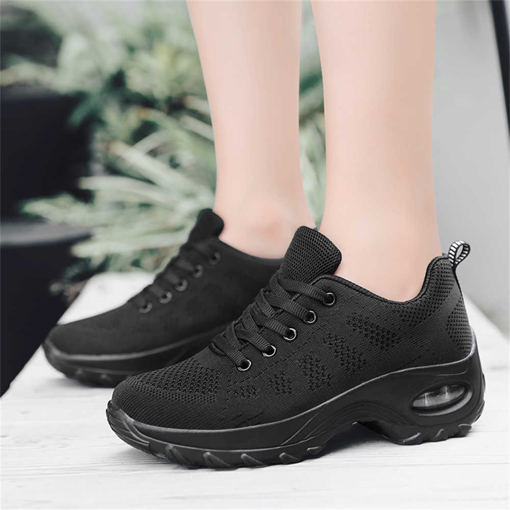 Women'S Shoes To Buy - Женские кроссовки-слипоны на шнуровке для тенниса